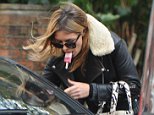 21 October 2014.
Abbey Clancy and Peter Crouch pictured out and about this afternoon. London UK 21/10/14
Credit: KP/GoffPhotos.com   Ref: KGC-296